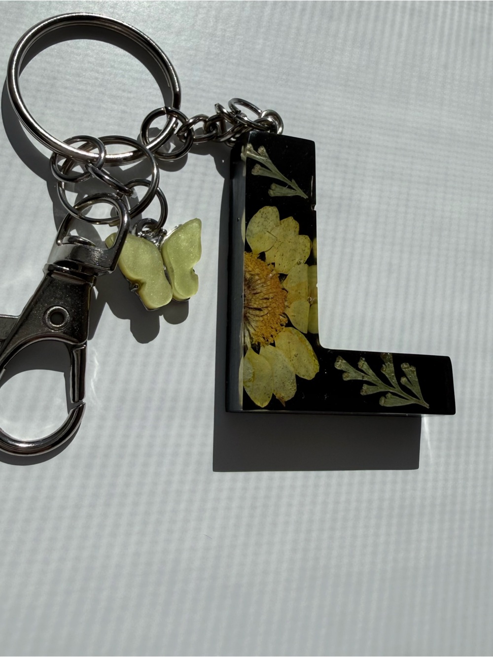 Handmade Resin Keychain - Picture 2 of 2